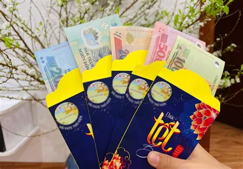 Lucky Money .